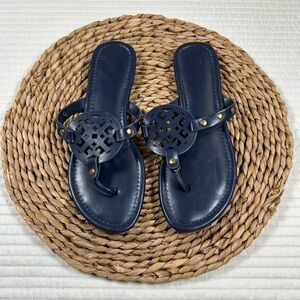 Elegant Navy Blue Sandals with Decorative Medallion. Size 9.